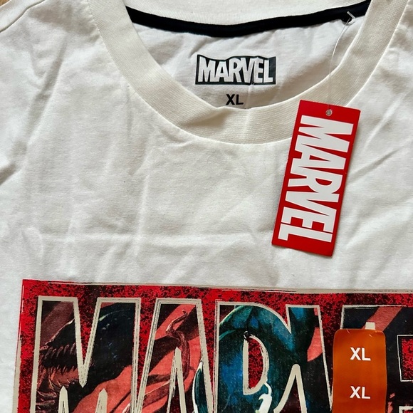 Marvel Graphic Tee XL | White T-Shirt with Comic Logo Print Superhero Style ✨ - Picture 2 of 5